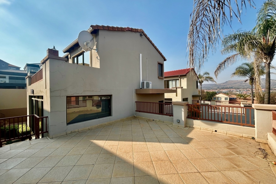 2 Bedroom Property for Sale in Xanadu Eco Park North West